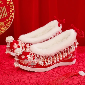 1 пара зимних утолщенных красных свадебных туфель для невесты в китайском стиле, женская обувь в стиле ретро с вышивкой Hanfu, на скрытом каблуке, на шнуровке с кисточками, подарок