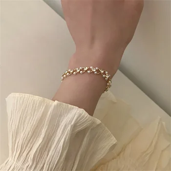 Изысканный браслет из циркона и жемчуга, женский легкий роскошный браслет во французском стиле, разработанный для модных ювелирных изделий для друзей